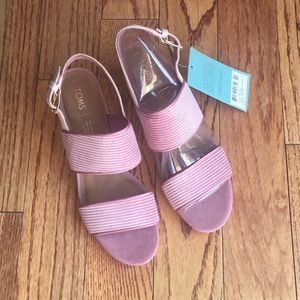 Toms Poppy Sandal in Light Mauve Corduroy Size 9